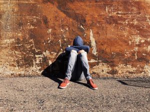 Los adolescentes se suelen cargar con responsabilidades que no les corresponde.