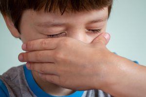 Los niños a veces se sienten culpables cuando hay un desahucio.